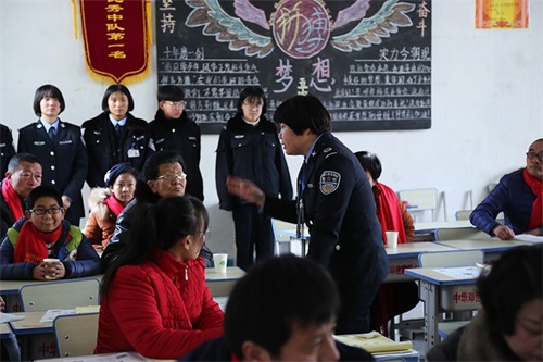 傳遞正能量！山東東營金盾司法學校隆重舉行期末表彰大會暨家長會